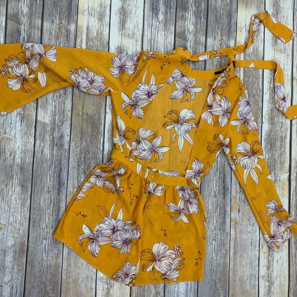 Zaful lightweight Romper Flower print Mustard Bell-Sleeve